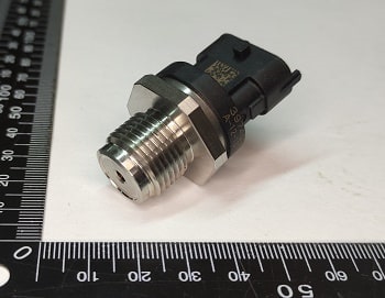 Датчик давления подачи топлива 3974092/0281006364 (Аналог BOSCH)