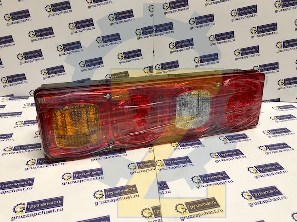 Фонарь задний правый SHACMAN X3000 LED (выход байонетный сбоку)